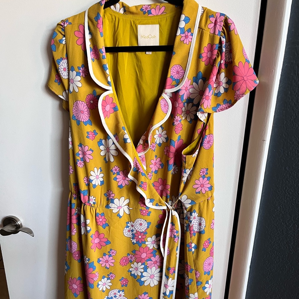 ModCloth retro flower wrap dress